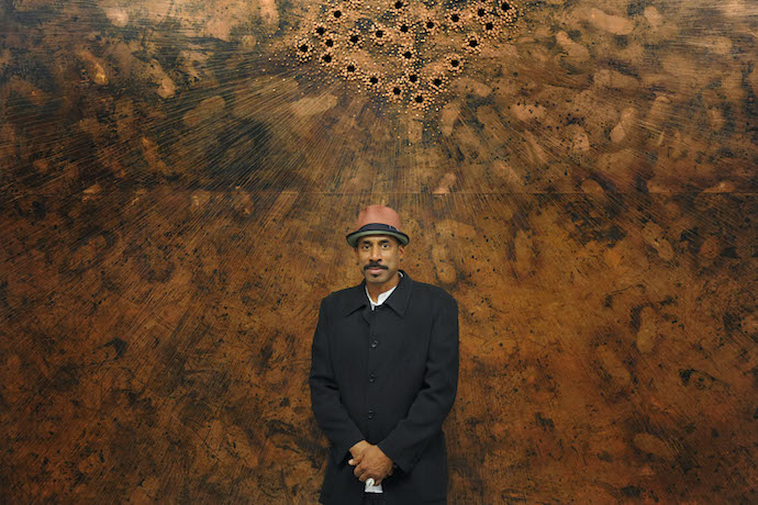 Nari Ward portrait (Courtesy Pe?rez Art Museum Miami_photo by World Red Eye)