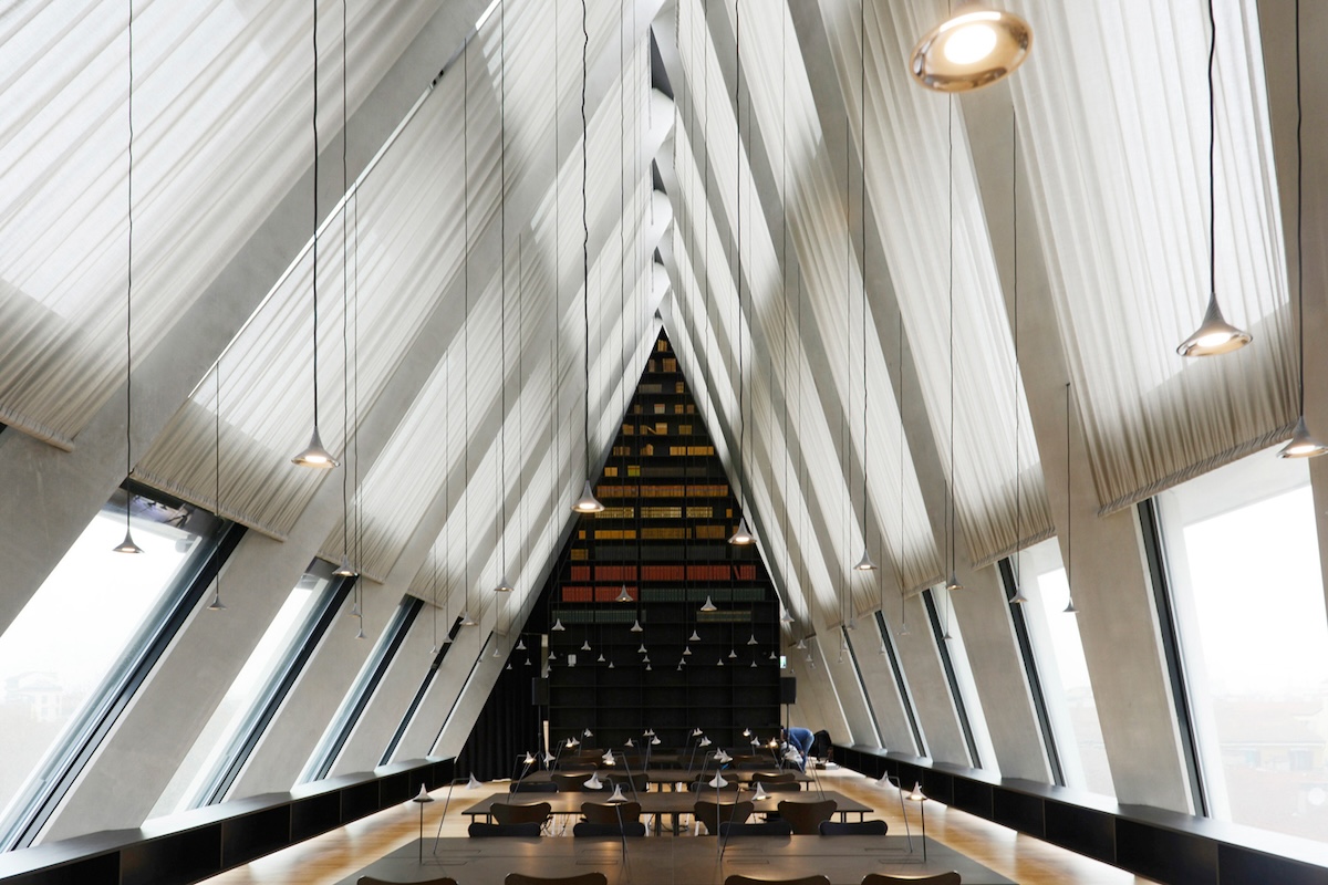 biblioteca fondazione feltrinelli milano, foto Michele Nastasi