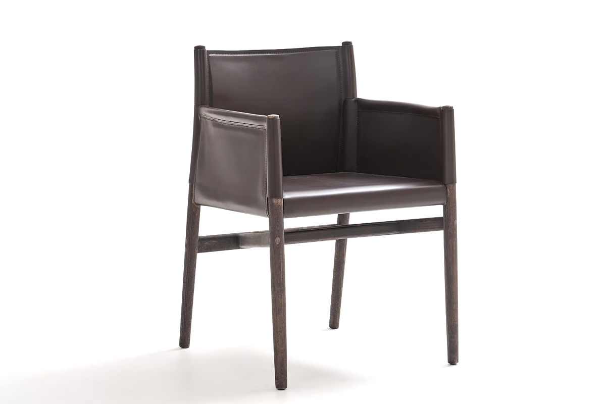 design brutalista, sedia Ayon di Lema