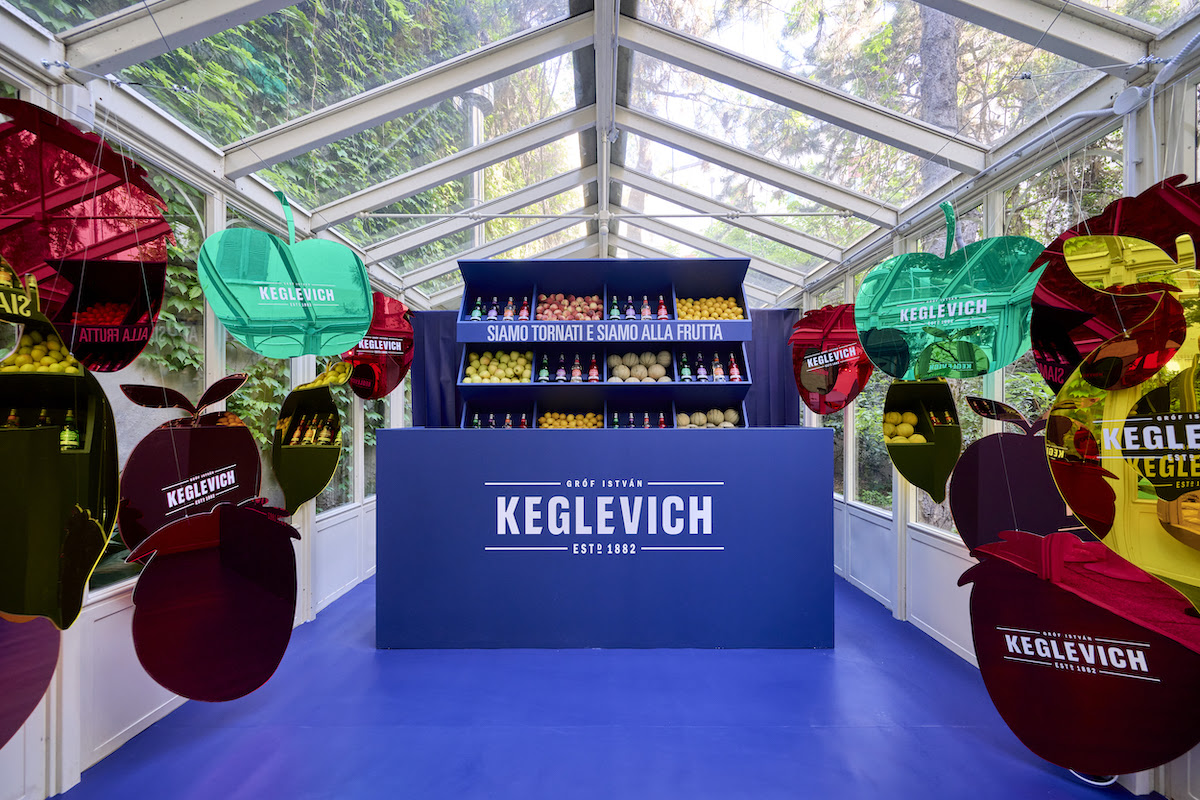 dove bere fuorisalone 2024, Keglevich, Pop up bar Showroom Seletti, ph. Antinori