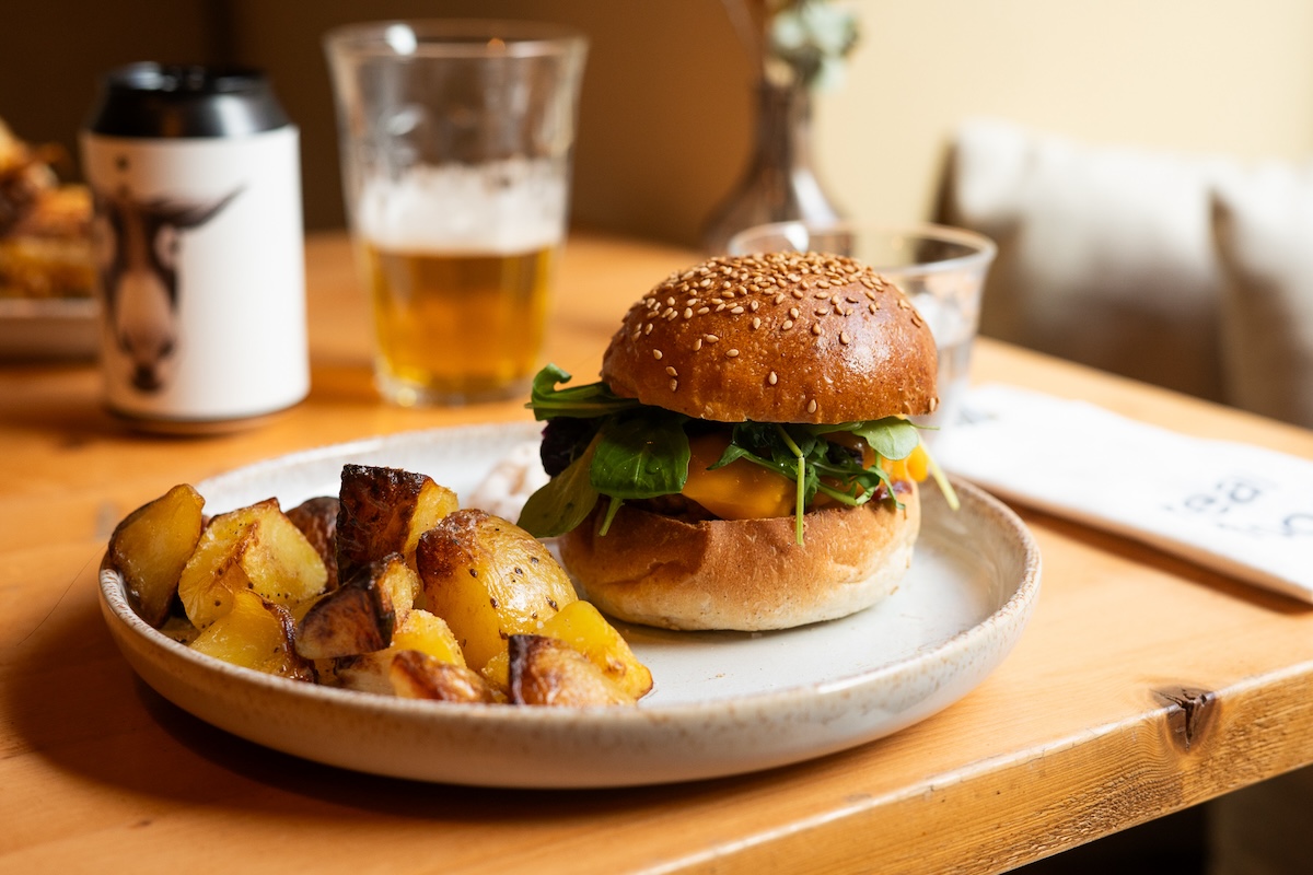 sanremo 2026 milano delivery, UaoBurger_Giardi?